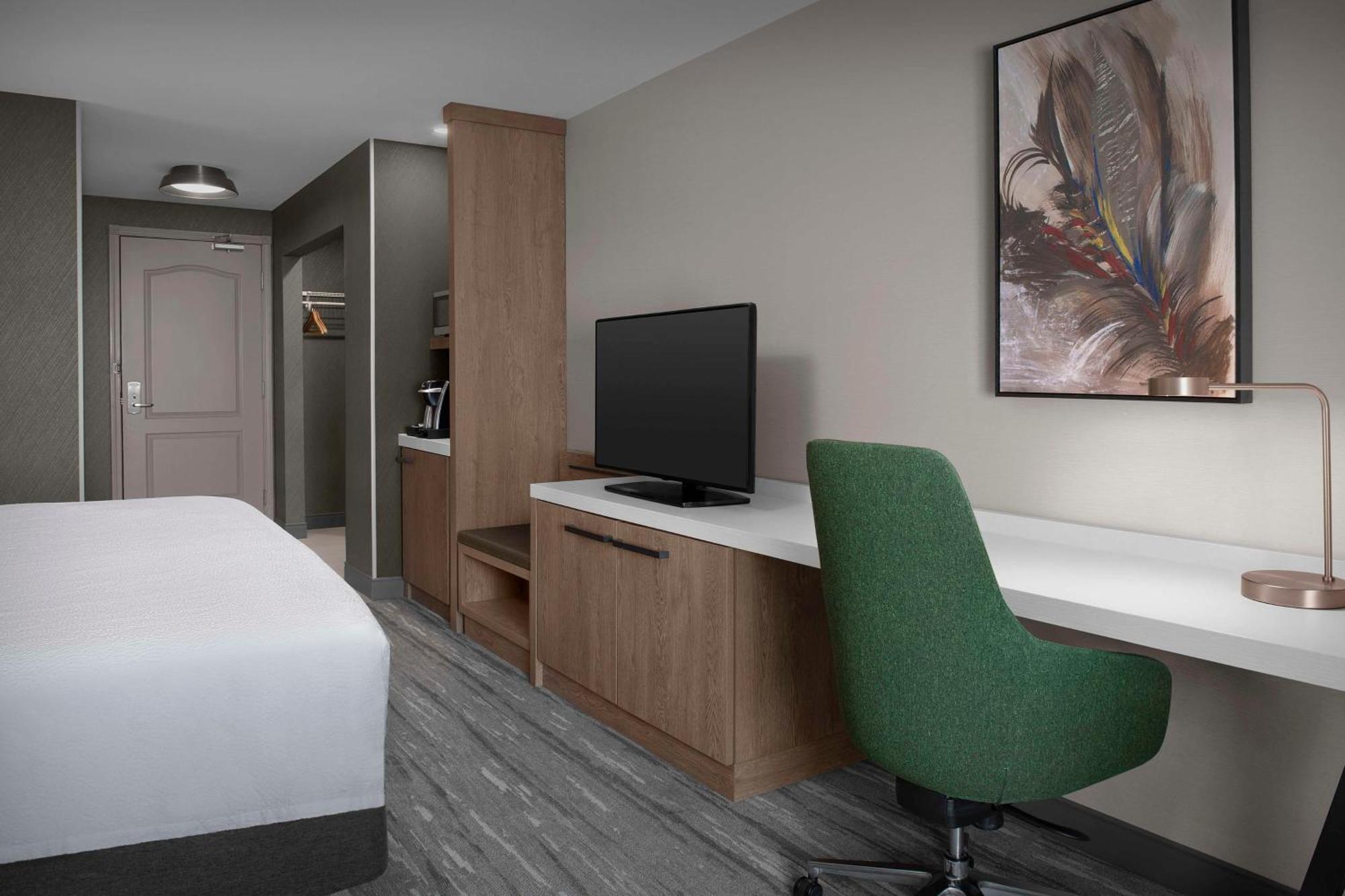 Hilton Garden Inn Каспер Экстерьер фото