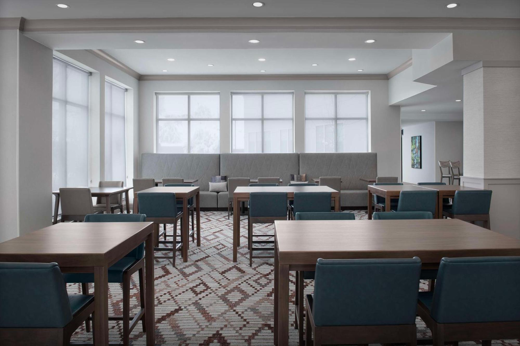 Hilton Garden Inn Каспер Экстерьер фото